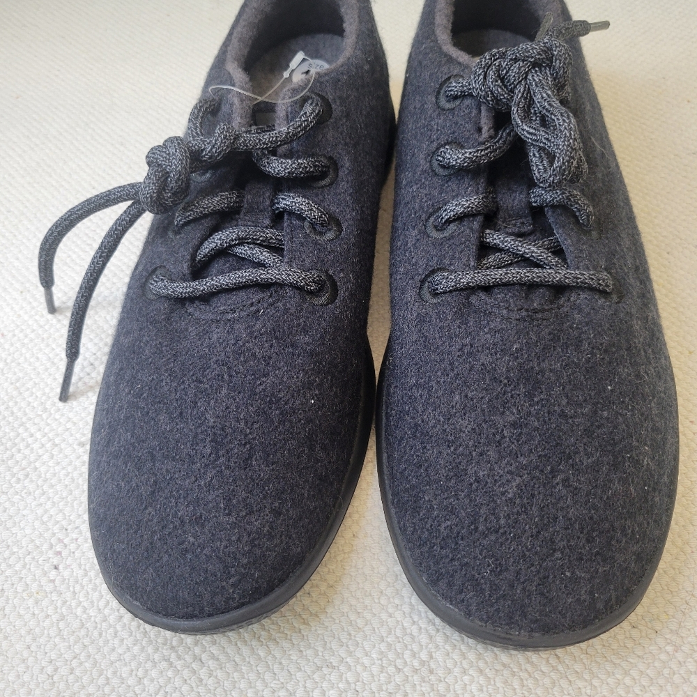 Allbirds Women's Wool Runner in Classic Charcoal Gray Size 8 - Picture 4 of 9